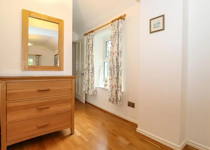 Coombe Holiday home *