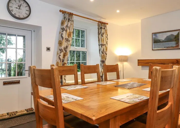 Coombe Holiday home *