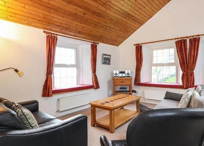 Coombe * Borrowdale Valley