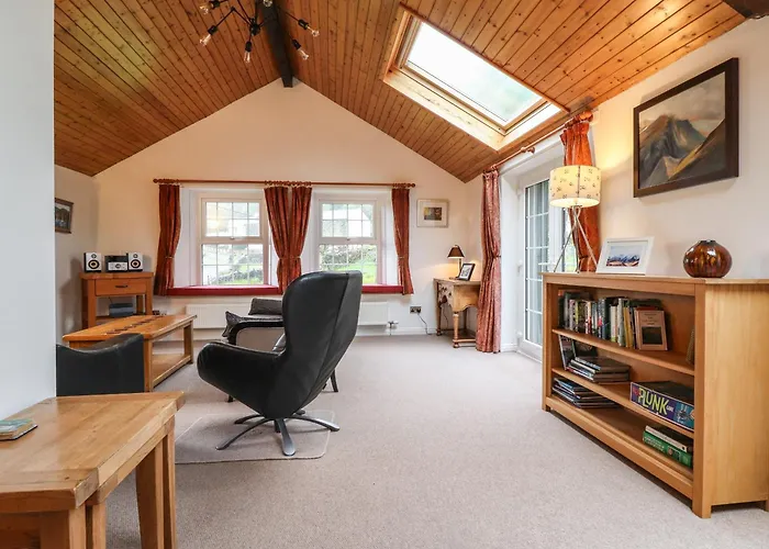 Coombe Holiday home *