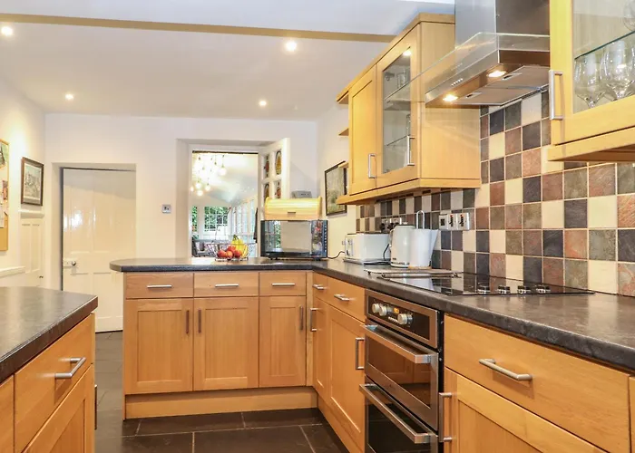 Coombe Holiday home *